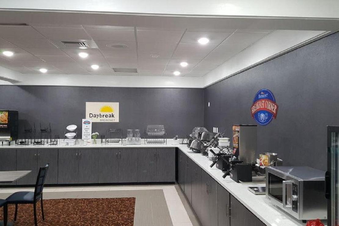 Days & By Wyndham Grand Rapids Near Downtown Wyoming